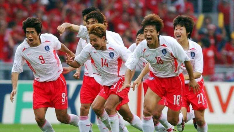 World Cup 2002 là một kỳ tích với bóng đá Hàn Quốc khi họ lọt vào đến bán kết và đạt hạng 4